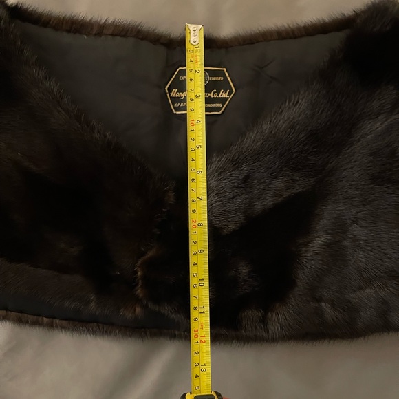High quality Mink fur wrap thick lining very soft young looking and elegant - Picture 6 of 6